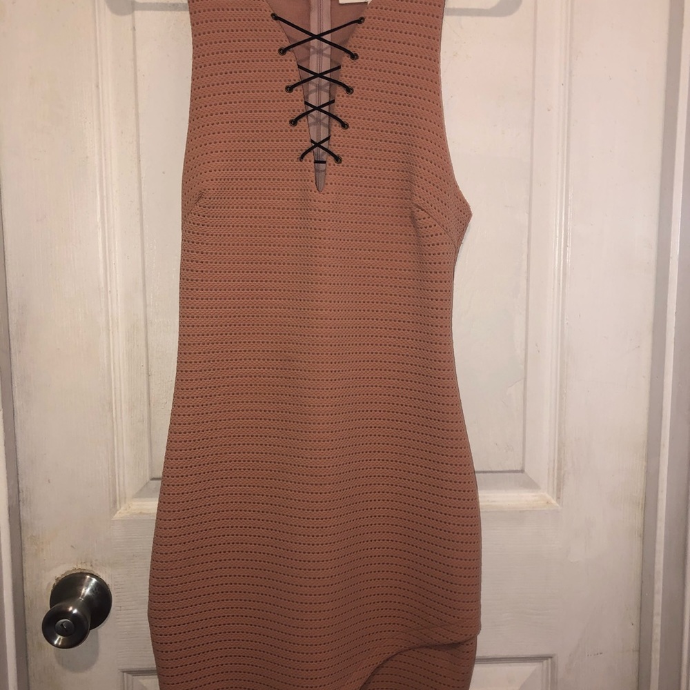 Short salmon pink dress